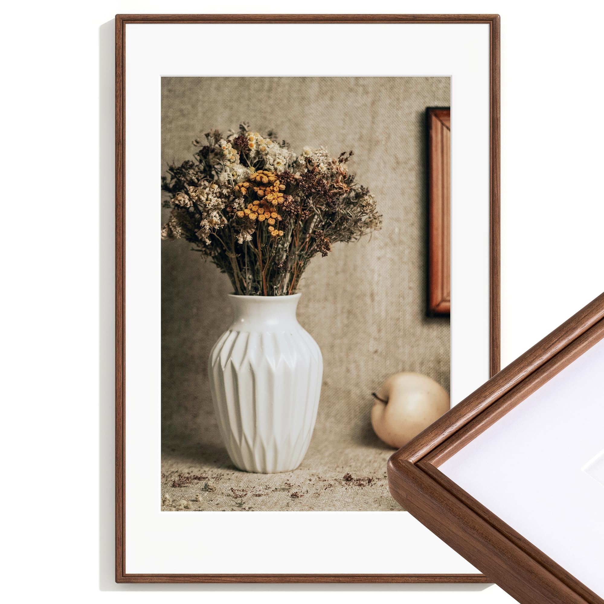 木製　大型額縁 美品 WESTERN PHOTO MOUNT #10000 Amazon.com - 20x30 Poster Frame, Natural Solid Walnut Wood Picture